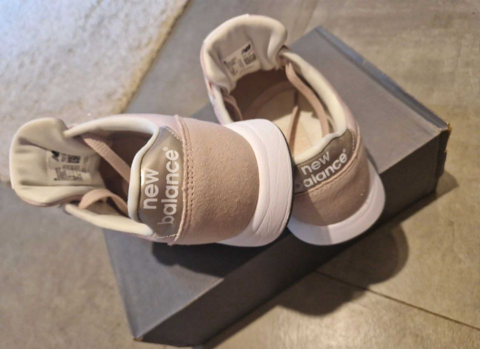 Adidași New Balance mărimea 38