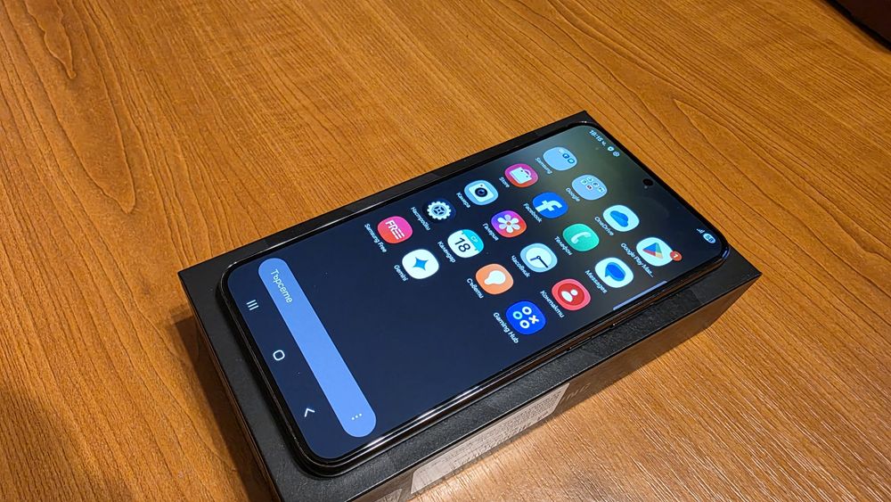 Samsung Galaxy S22+ plus 256 GB черен Dual Sim