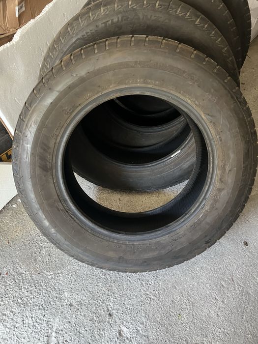 Vand 4cauciucuri de vara 225/65 R17 Bridgestone