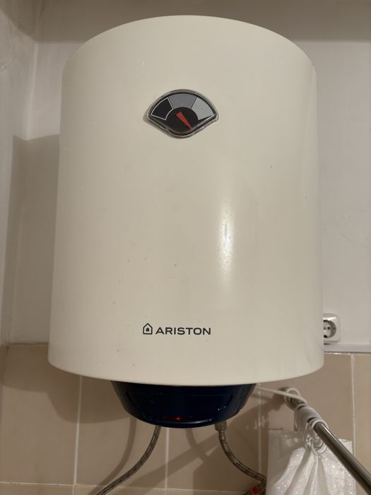 Водонагреватель Ariston