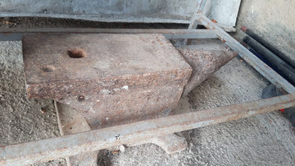 Наковальня продаю