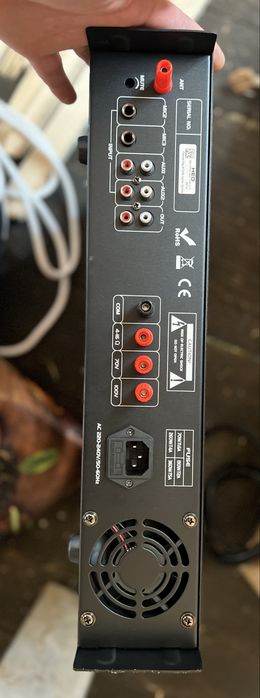 Amplificator audio plus boxe