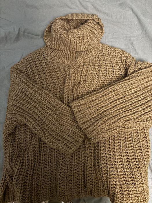 Страхотен пуловер на Zara