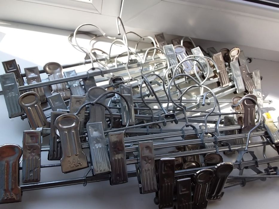 Вешалки для одежды