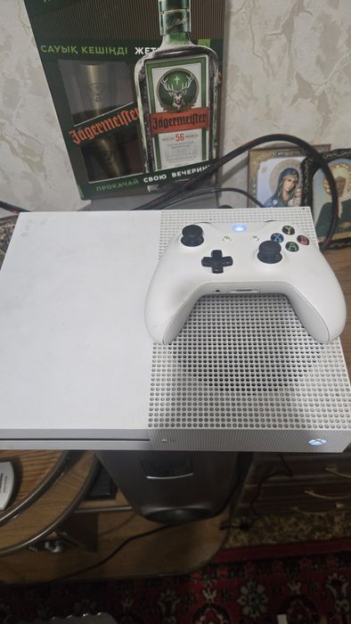 Xbox one s 1Tb с играми