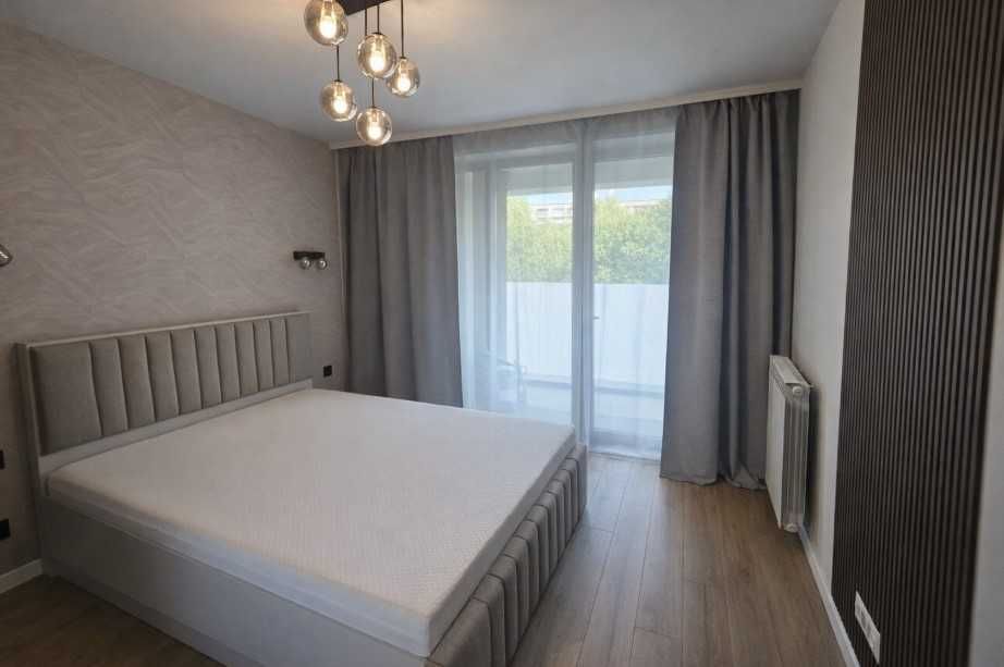 Дава се под наем Двустаен апартамент в София, Център - 65 кв.м за 677.28 € - Снимка #1