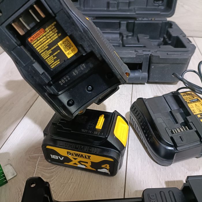 Laser original 360° raza verde DeWalt DCLE34031 generatie noua