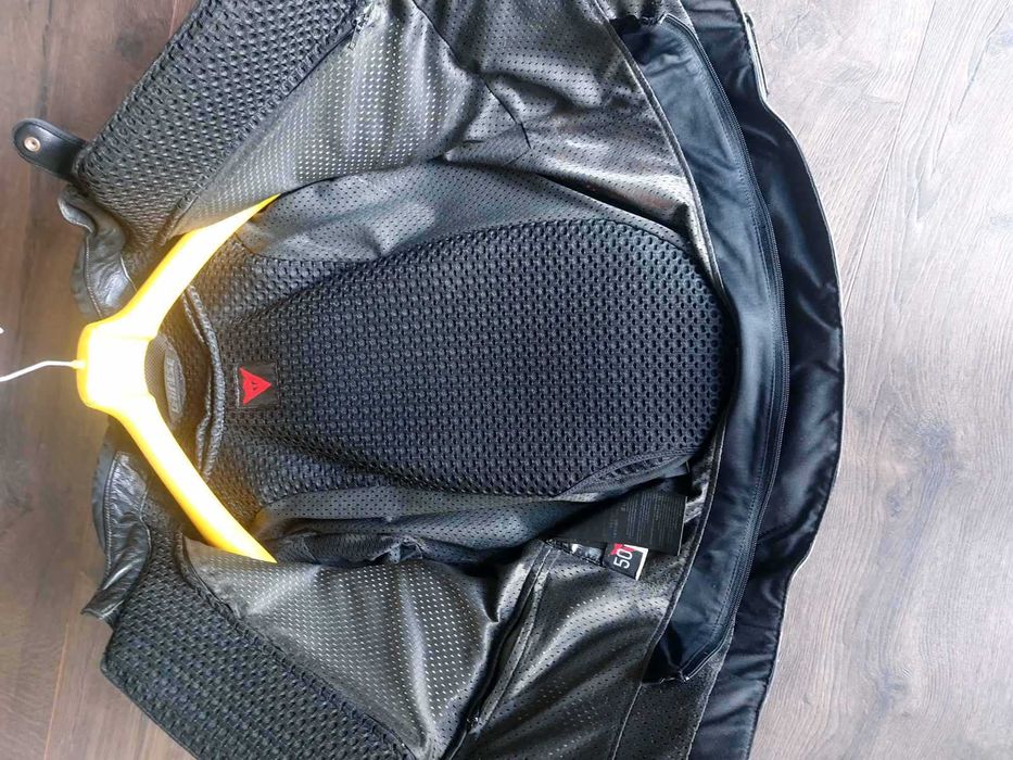 Яке с Аърбаг Dainese Misano 1000