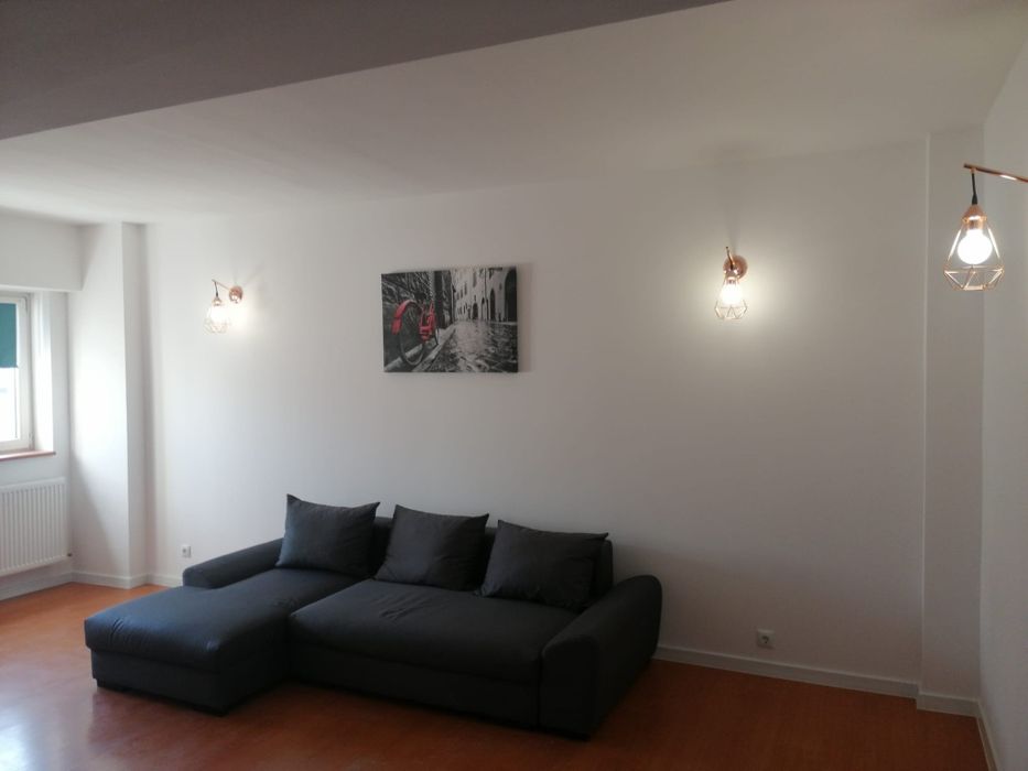 Proprietar.Apartament 3 camere ultra central.