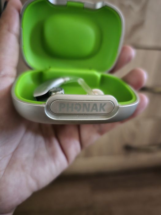 Продам слуховой аппарат