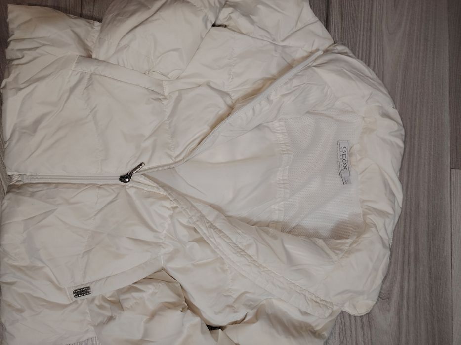 Geaca fetite primăvara, Geox