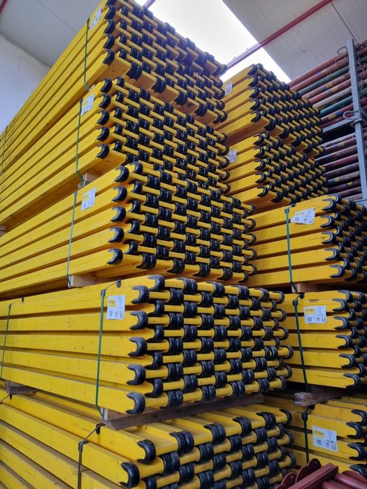 Popi  metalici 5m si 5,5 metri de inchiriat