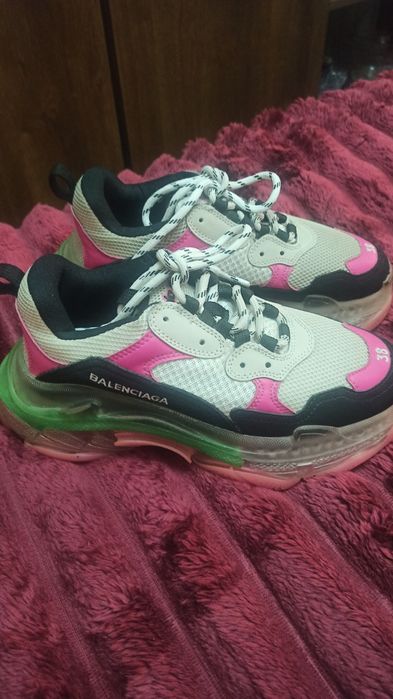 Кроссовки баскетбольные