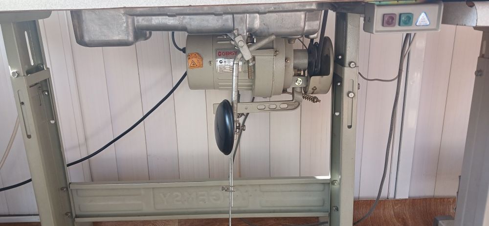 Gemsy Tikuv mashinasi