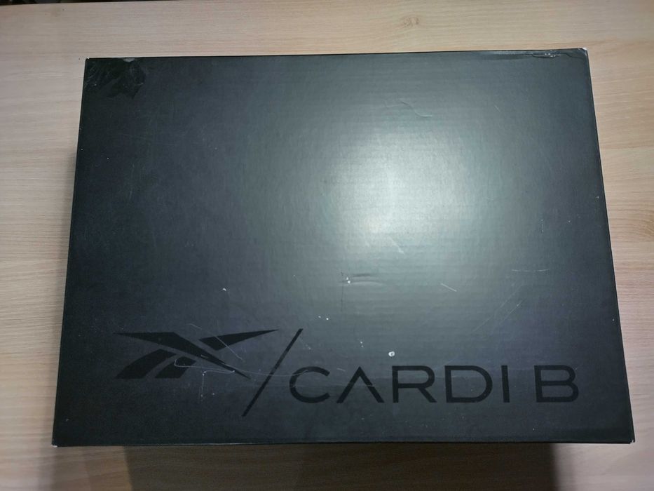 Дамски обувки Cardi B x Reebok CLUB C V2 чисто нови