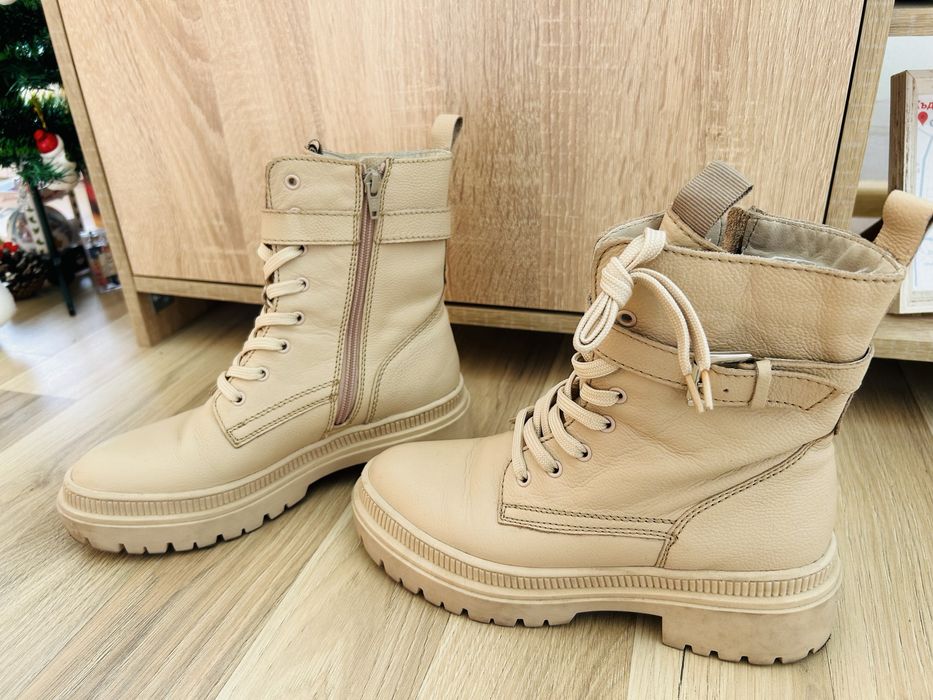 боти естествена кожа