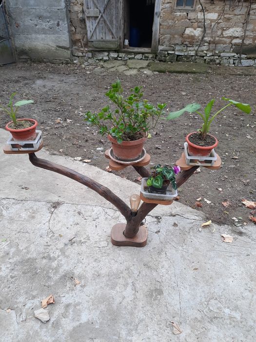 Suport de flori din lemn handmade