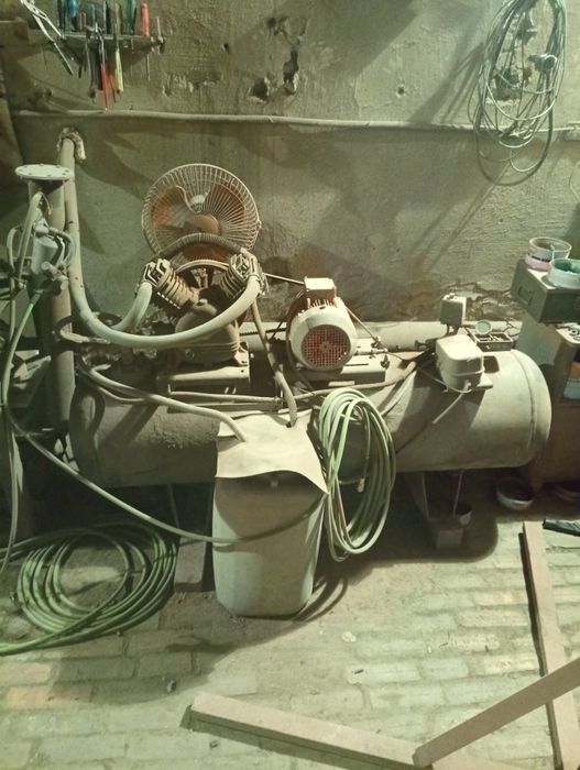 Компрессор для  професиональнойпокраски авто