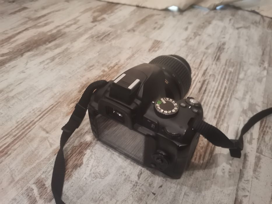 Nikon D3000 full body kit