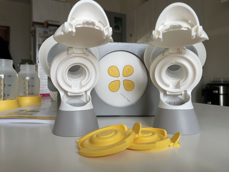 Двойна помпа за кърма Medela Swing Maxi + ПОДАРЪЦИ