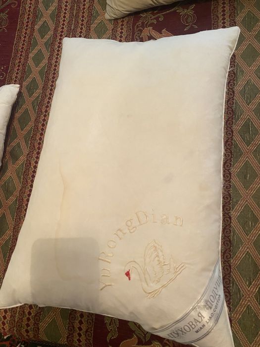 Подушки разные б/у