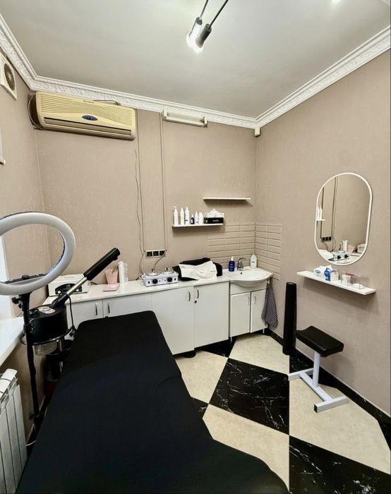 Сдам в аренду место в салоне