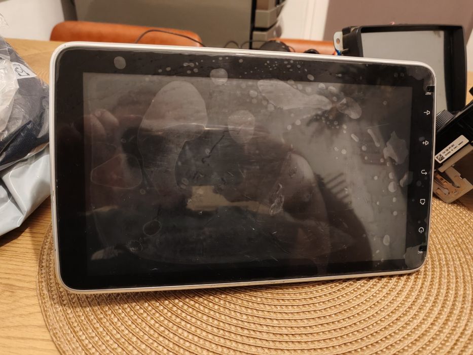 Navigație 10,1" ecran rotativ