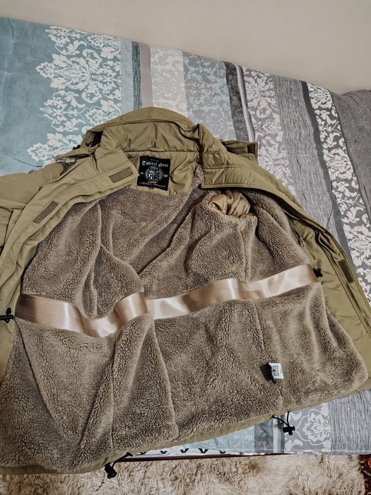 726 gear Kurtka sotiladi 2xl