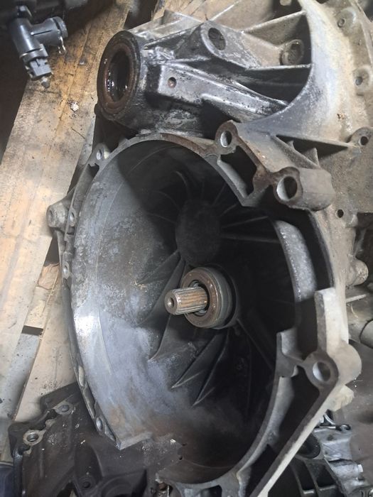 Cutie viteze ford transit 2.2 hdi 5 sau 6 trepte euro 4