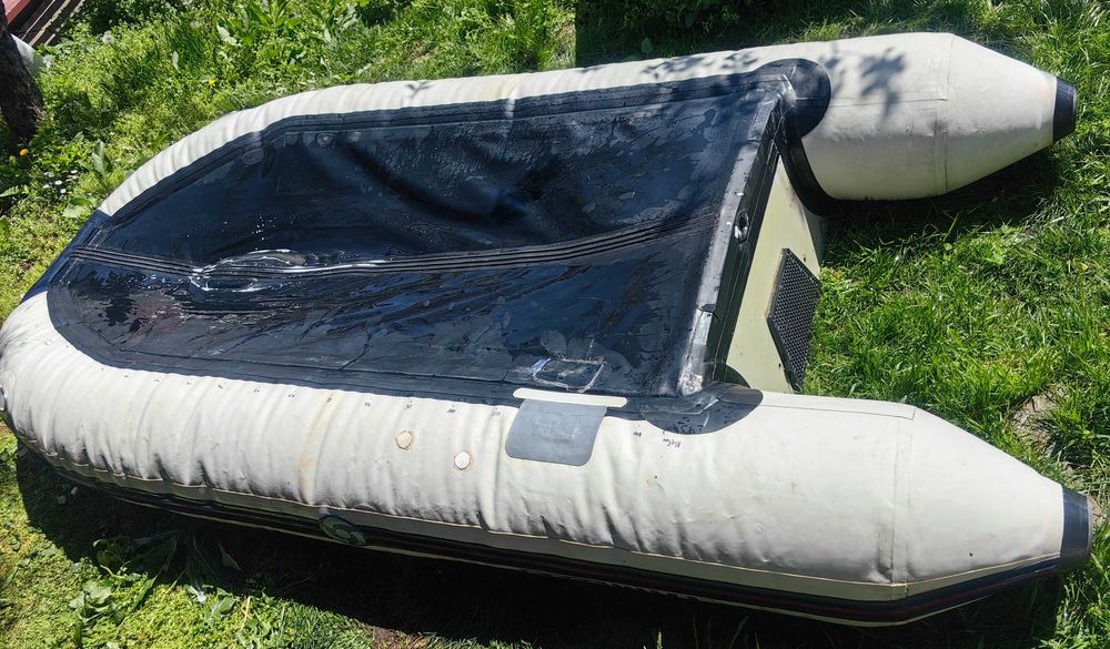 Рибарска лодка Yamaha 3м.