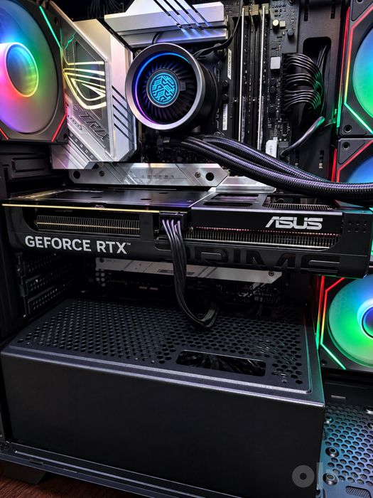 Игровой ПК. ASUS ROG Strix Z790 / Core i5-14600KF / RTX 5060 Ti / 32Gb