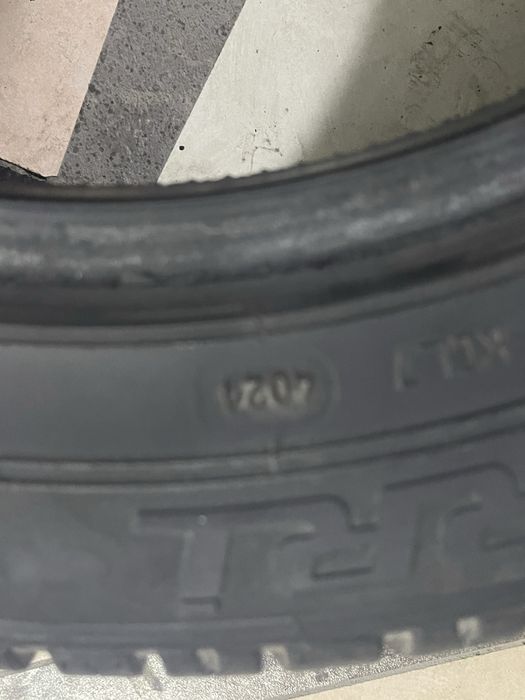 Продам шины в хорошим состание