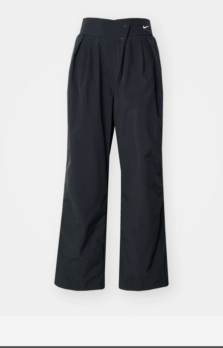 Оригинално дамско долнище Nike XS