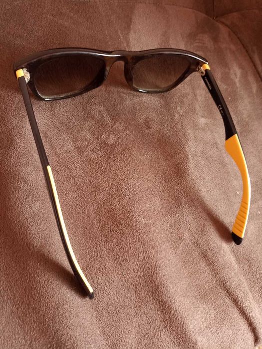 Оригинални слънчеви очила