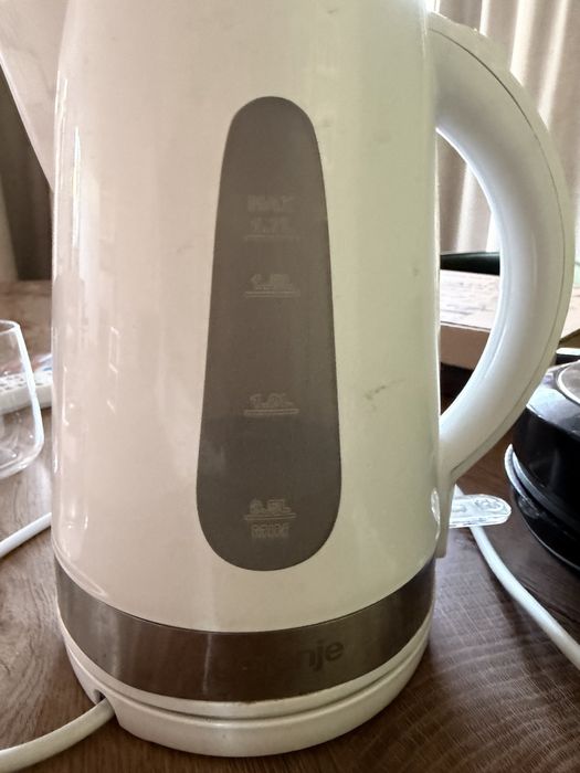 Кана за вода и гофретник