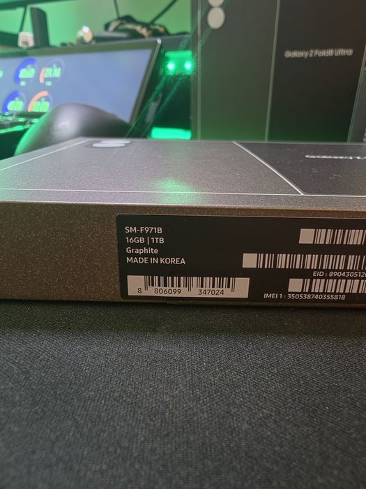 Смартфон Samsung Galaxy Z Fold8, 16GB RAM, 1TB, 5G, Graphite