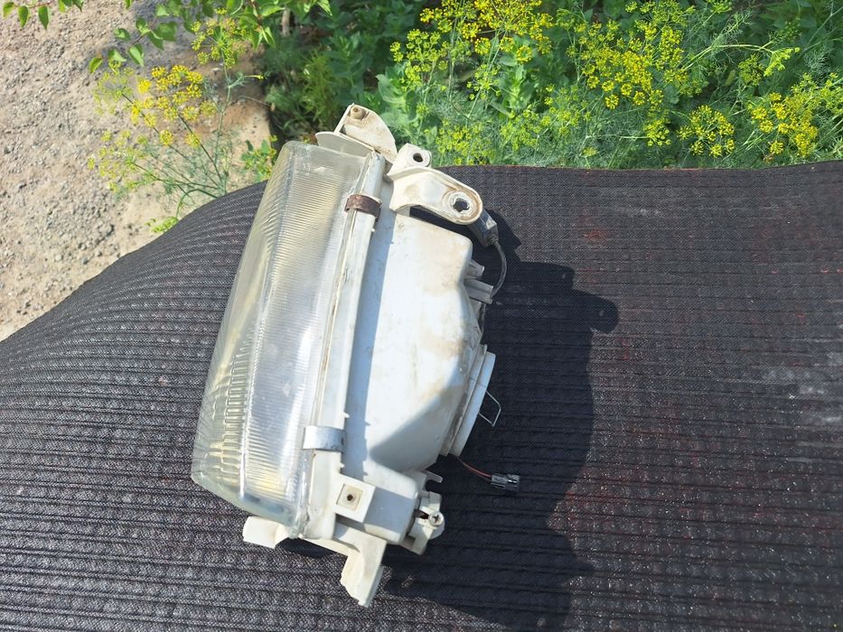 Тоиота карина Е ге арналған фарлар