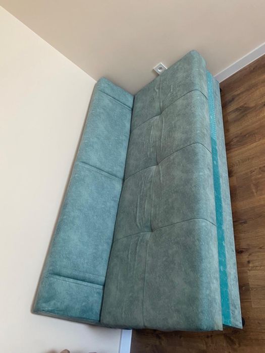 Диван в отличном состоянии