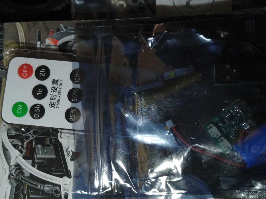 CURAND Masina TIP L Porsche 911 RSR + KIT RC LED LUMINI 42096 50cm