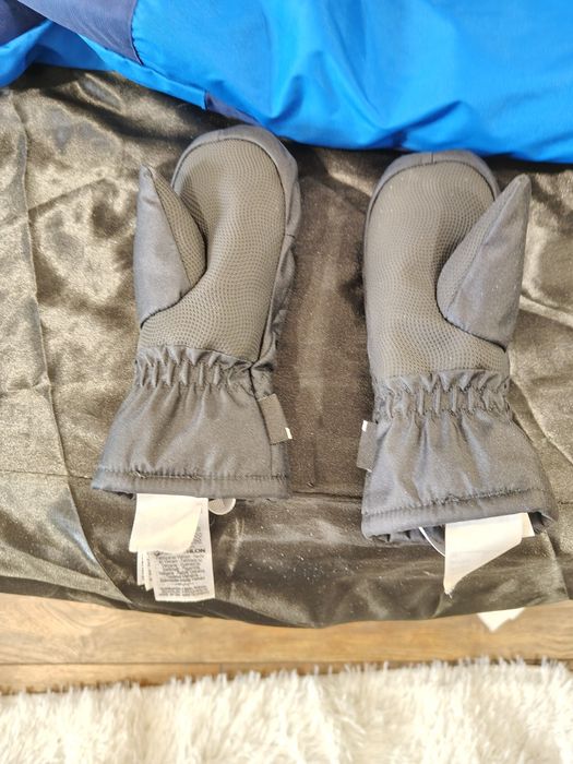 Космонавт ботуши ръкавици седем години момче