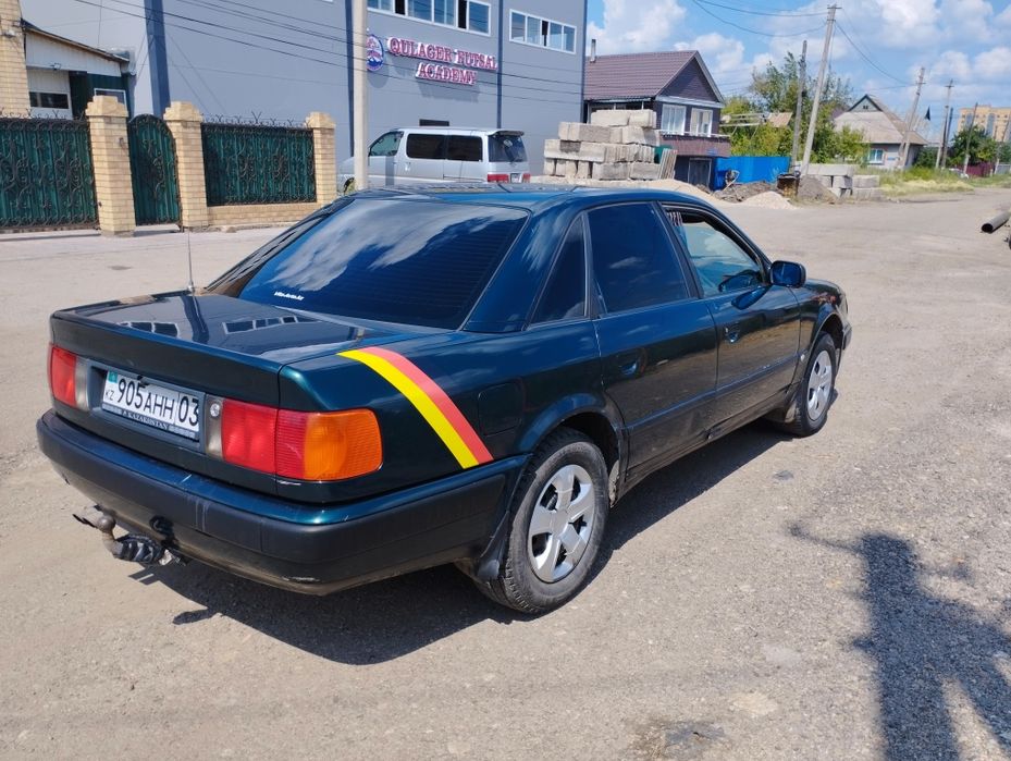 Продам Ауди 100 с4