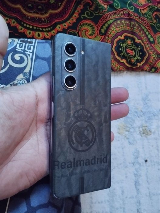 Продаётся samsung z fold 5