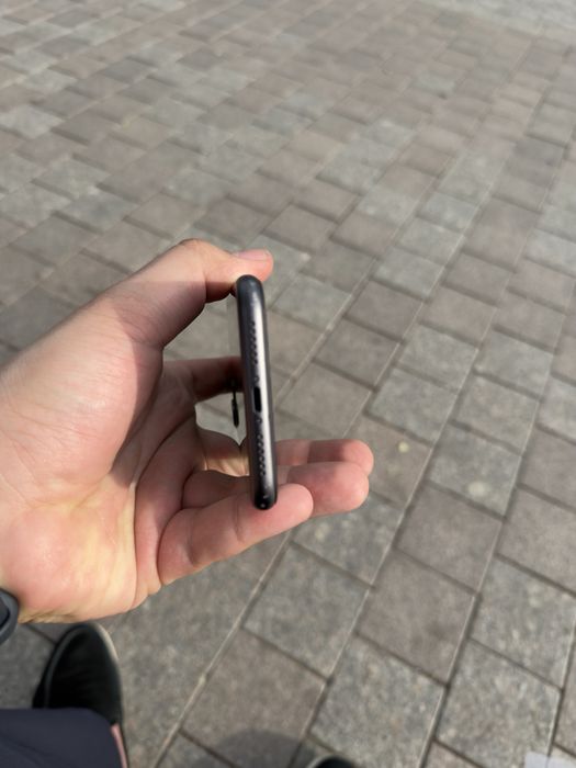 Продам Айфон 11/128