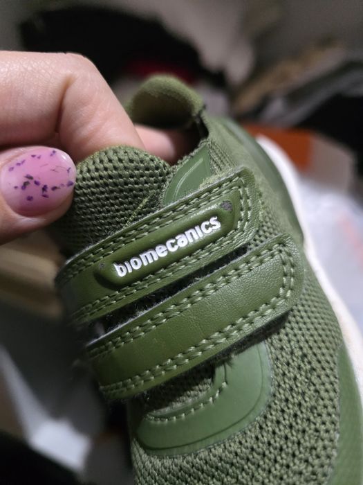Кроссовки biomecanics