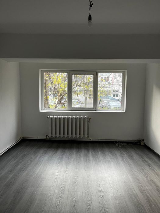 Vând apartament cu doua camere în Slobozia, Ialomița