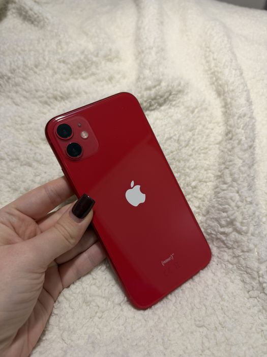 Iphone 11 червен