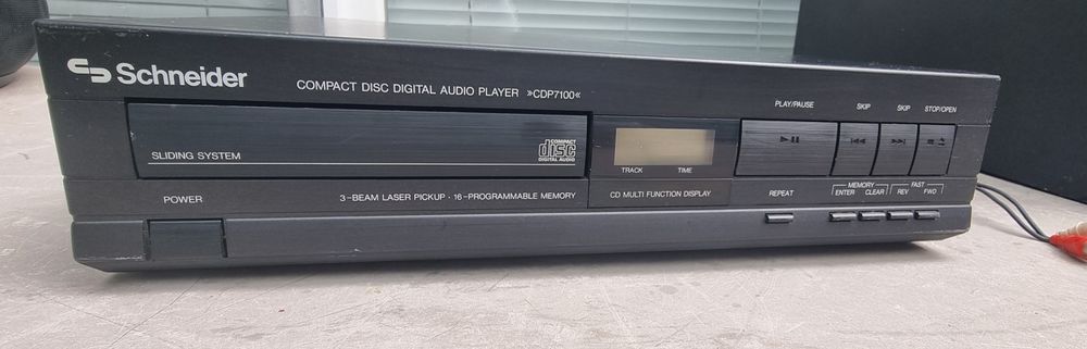 CD плейър Schneider CDP 7100