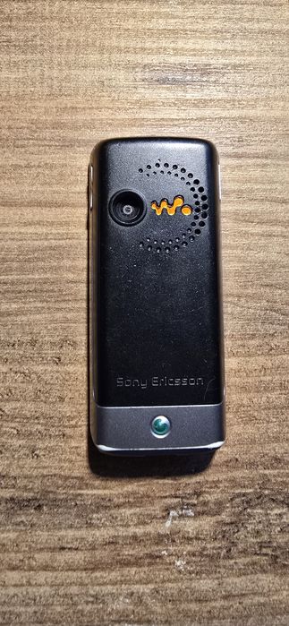 Telefon Colectie: Sony Ericsson W200i Pink