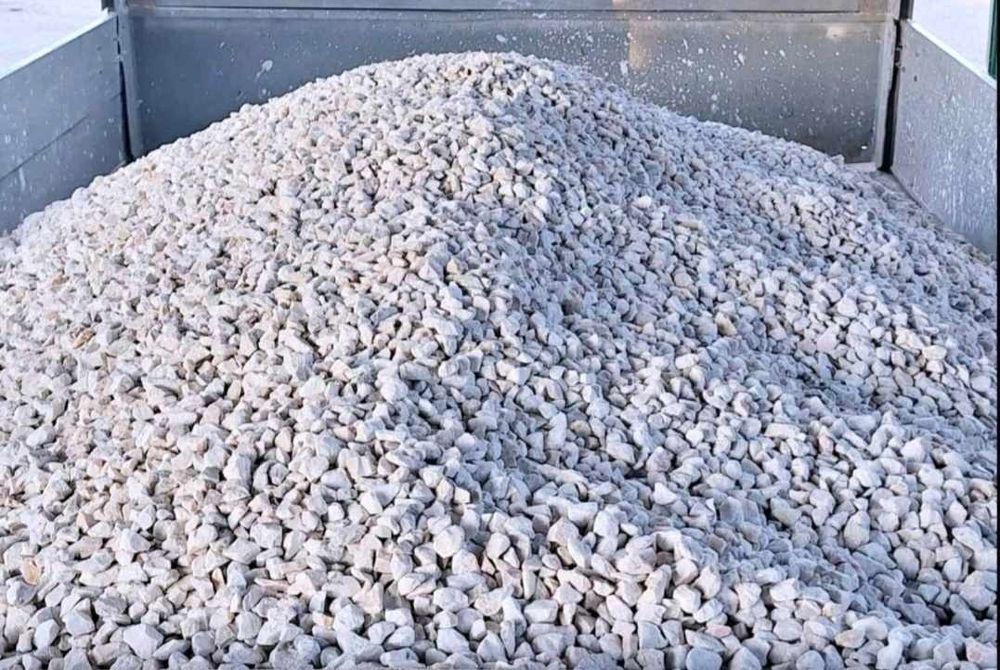 Бели декоративни камъни (тип чакъл от бял камък)за декорация на Градин