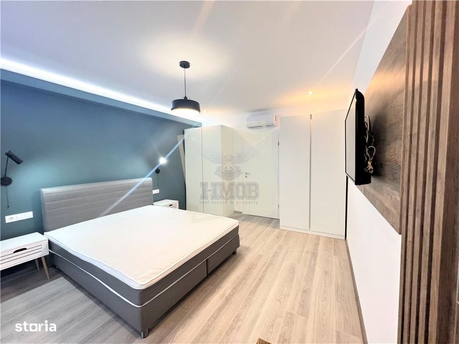 Pethouse de lux 4 camere 2 bai 2 terase si parcare in zona Centrala